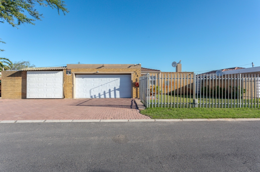 3 Bedroom Property for Sale in Windsor Park Estate Western Cape